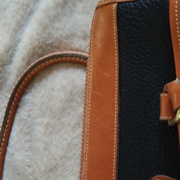 Dooney and Bourke vintage tan and black leather - Picture 7 of 8